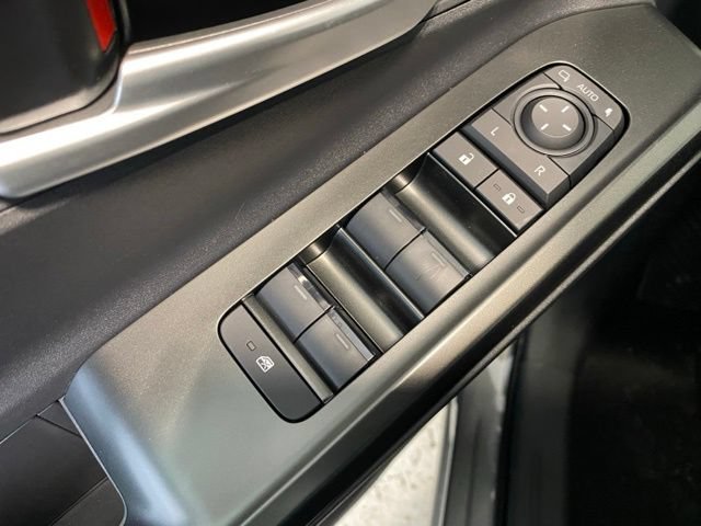New 2026 Subaru Solterra AWD/4WD image 10