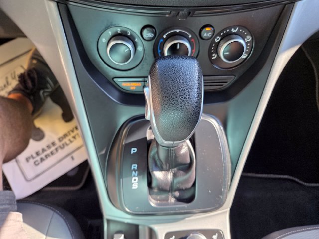 Used 2015 Ford Escape SE FWD image 29