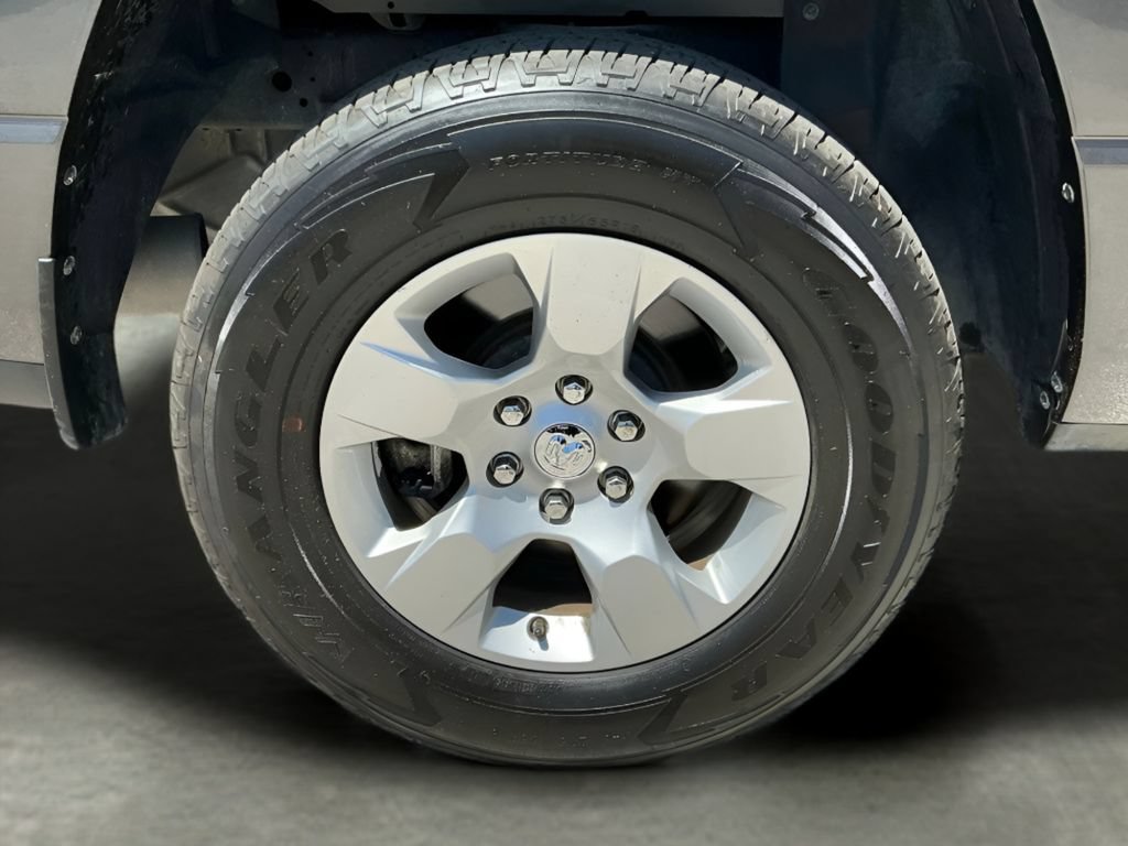 Used 2023 RAM 1500 Big Horn AWD/4WD image 33