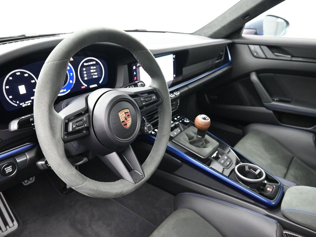 Certified 2025 Porsche 911 Carrera T image 4