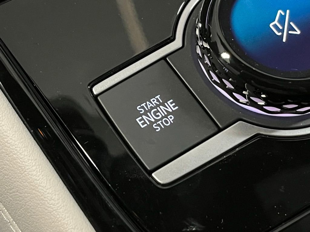 New 2026 Volkswagen Tiguan SEL R-Line image 17