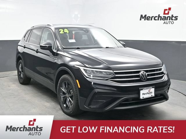 Used 2024 Volkswagen Tiguan SE