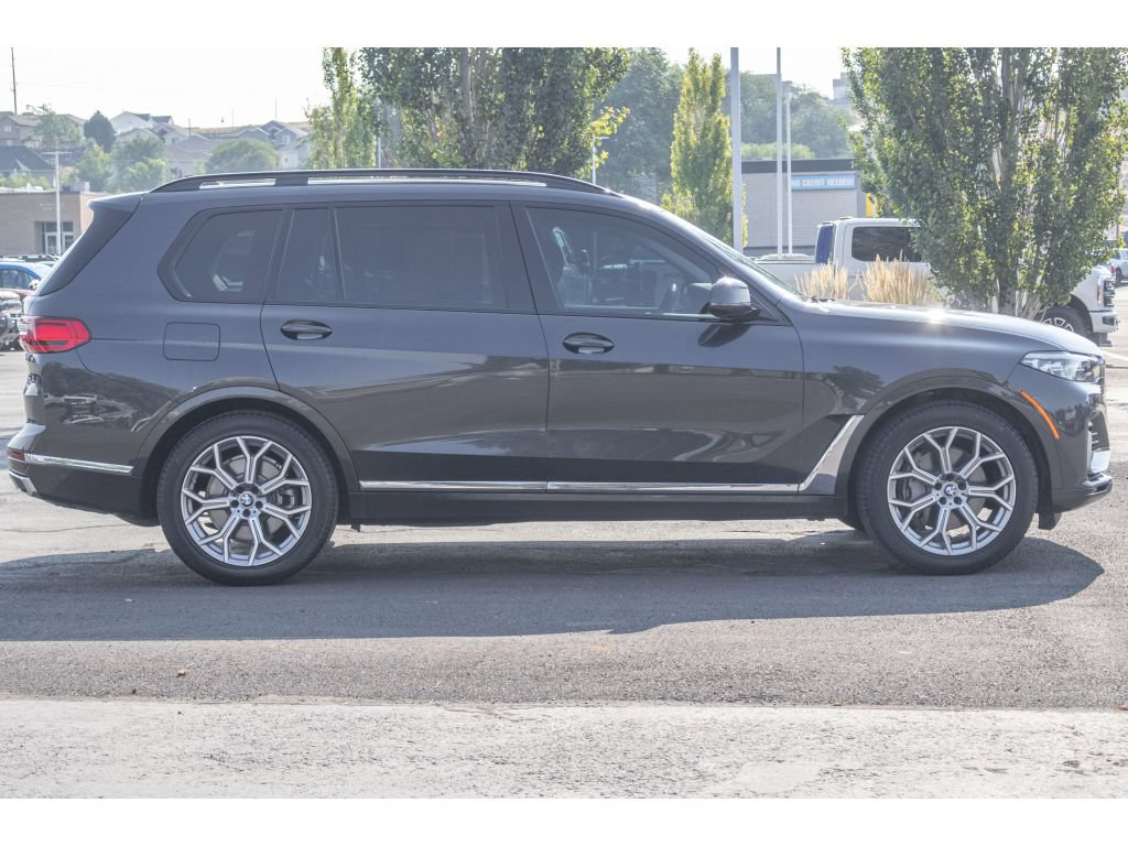 Used 2020 BMW X7 xDrive40i w/ Premium Package AWD/4WD image 2