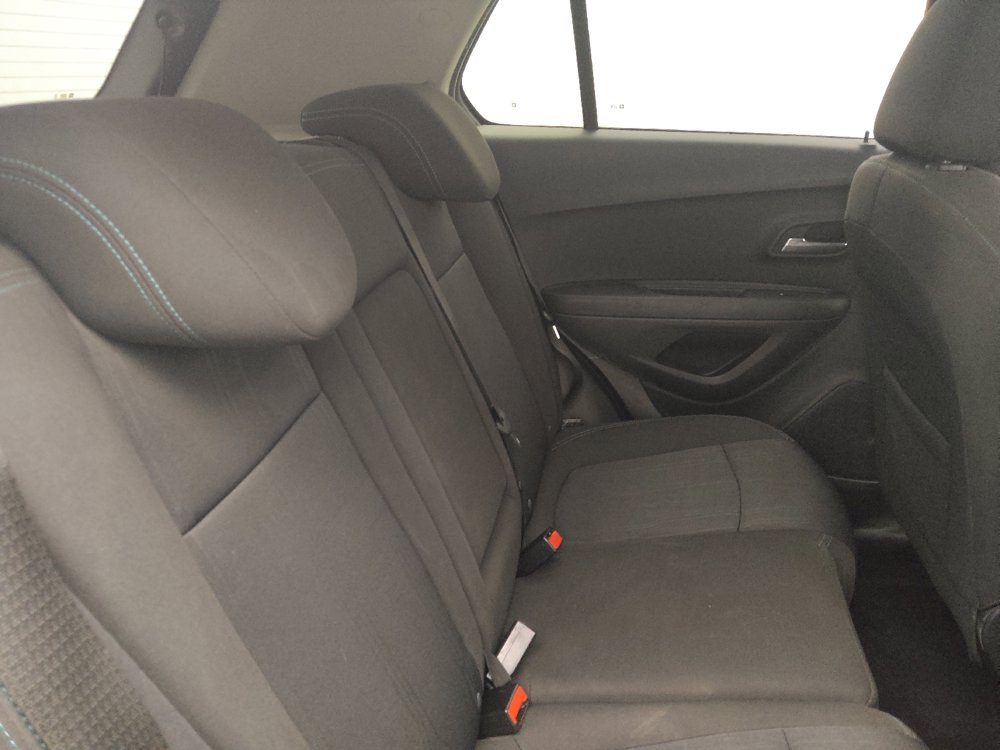 Used 2015 Chevrolet Trax LT w/ LT Sun and Sound Package FWD image 19
