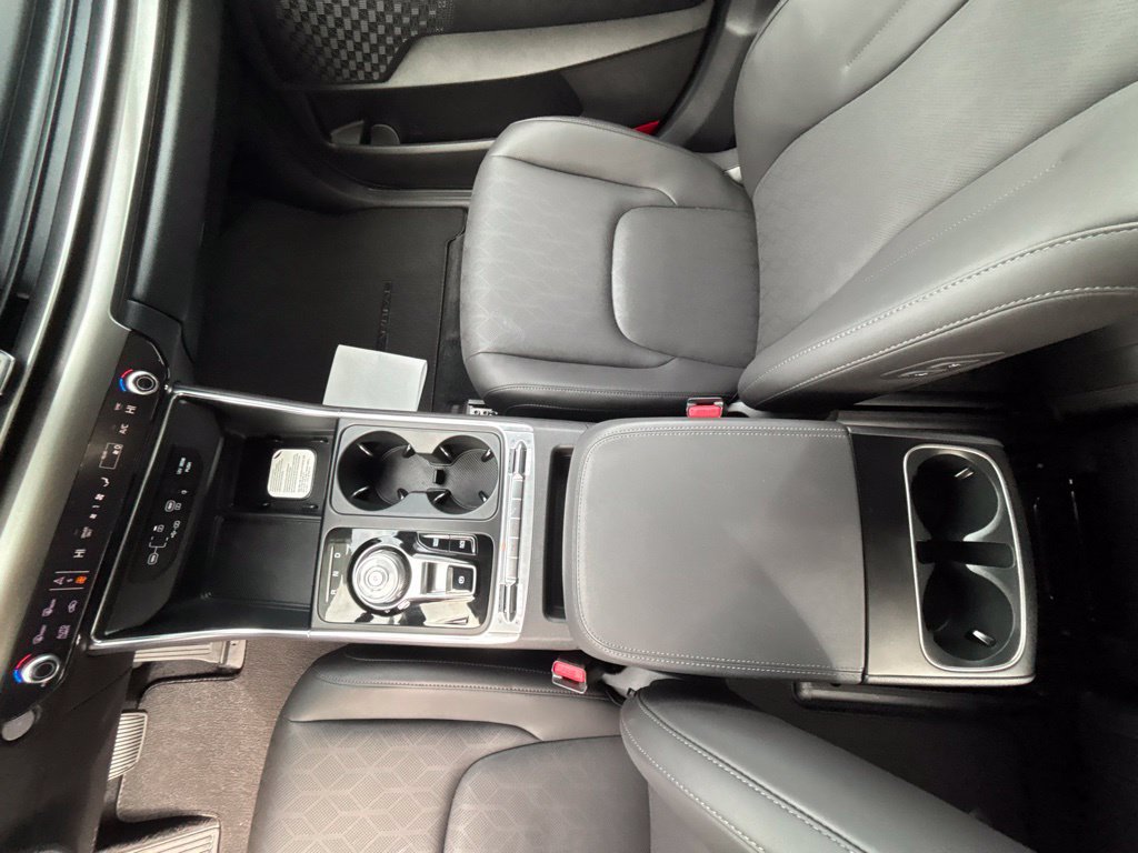 Certified 2026 Kia Carnival SX FWD image 14