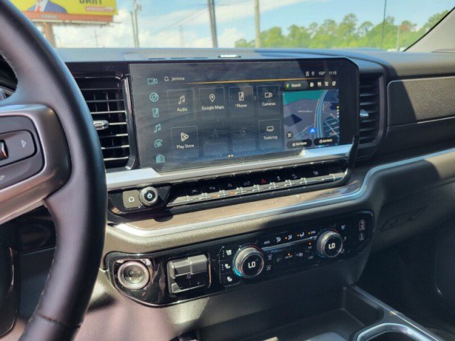 Used 2023 Chevrolet Silverado 1500 LTZ w/ LTZ Premium Package image 17