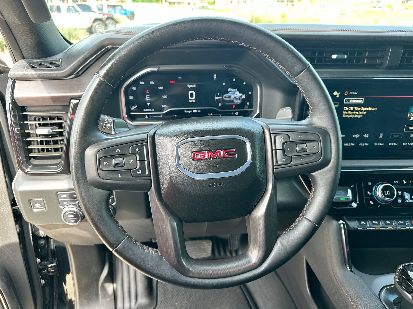 Used 2024 GMC Sierra 1500 AT4 w/ AT4 Preferred Package AWD/4WD image 14