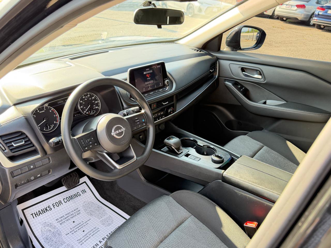 Used 2024 Nissan Rogue SV AWD/4WD image 11