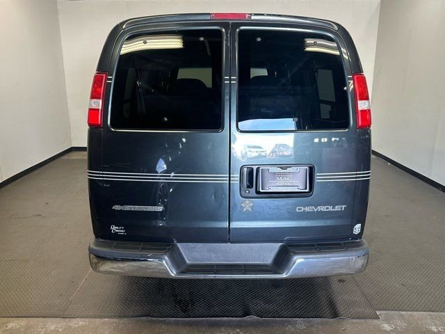 Used 2003 Chevrolet Express 1500 w/ Preferred Equipment Group 3 image 29