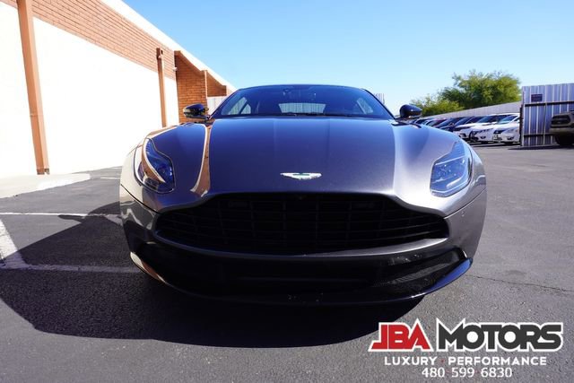 Used 2020 Aston Martin DB11 Coupe image 19