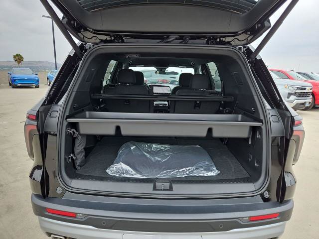 New 2026 Chevrolet Traverse LT w/ LPO, Cargo Package FWD image 26