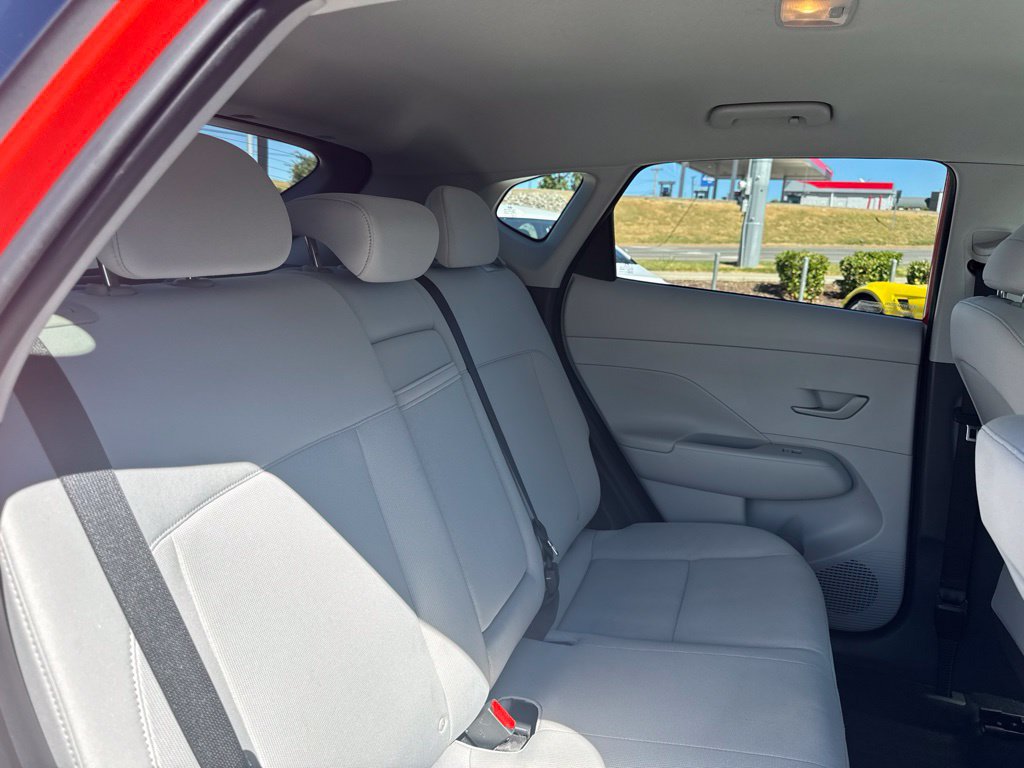 Used 2025 Hyundai Kona SEL AWD/4WD image 22
