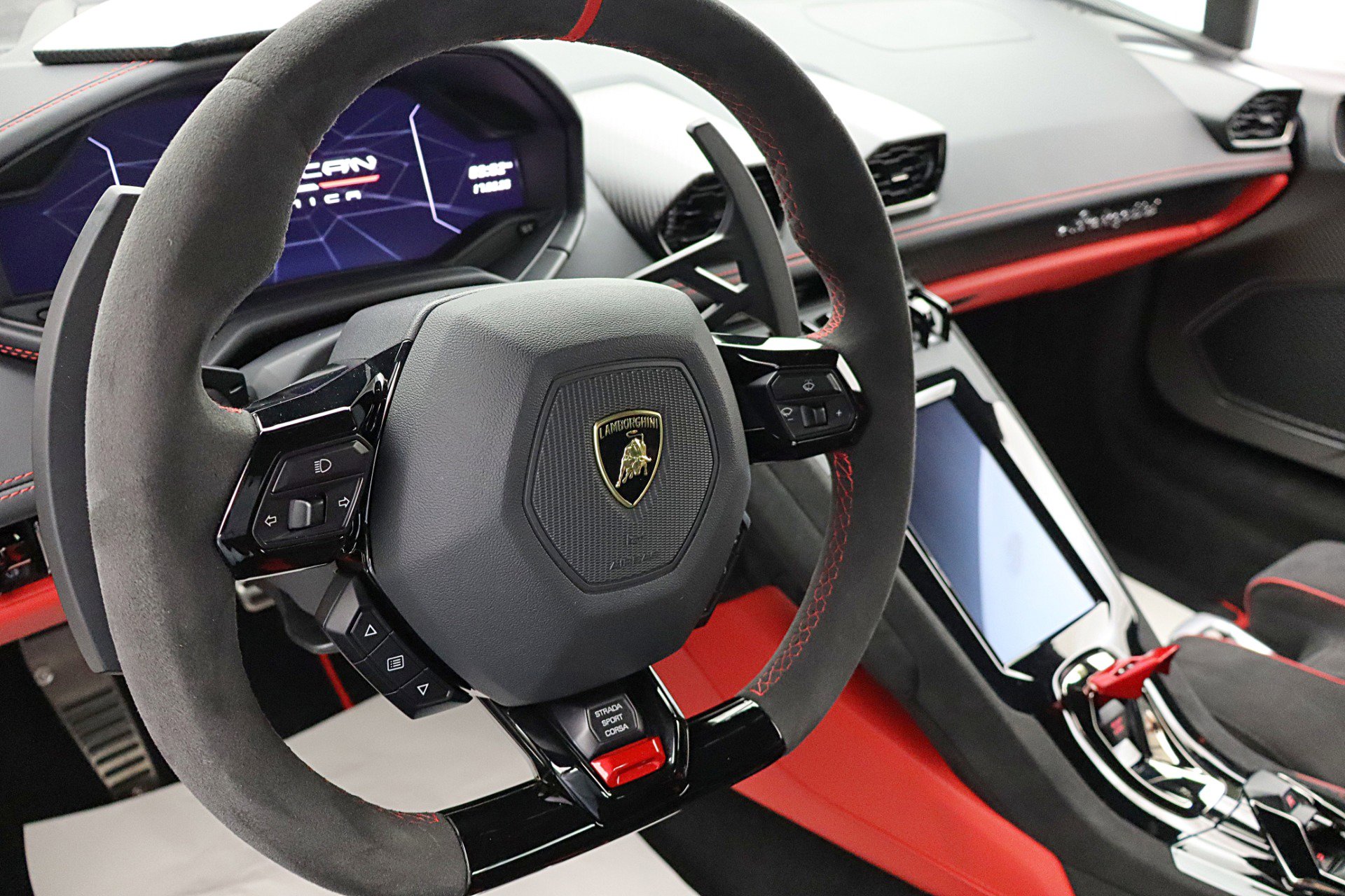 Used 2023 Lamborghini Huracan Tecnica image 30