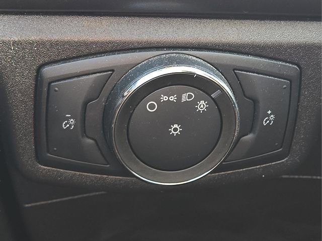 Used 2016 Ford Fusion SE image 25