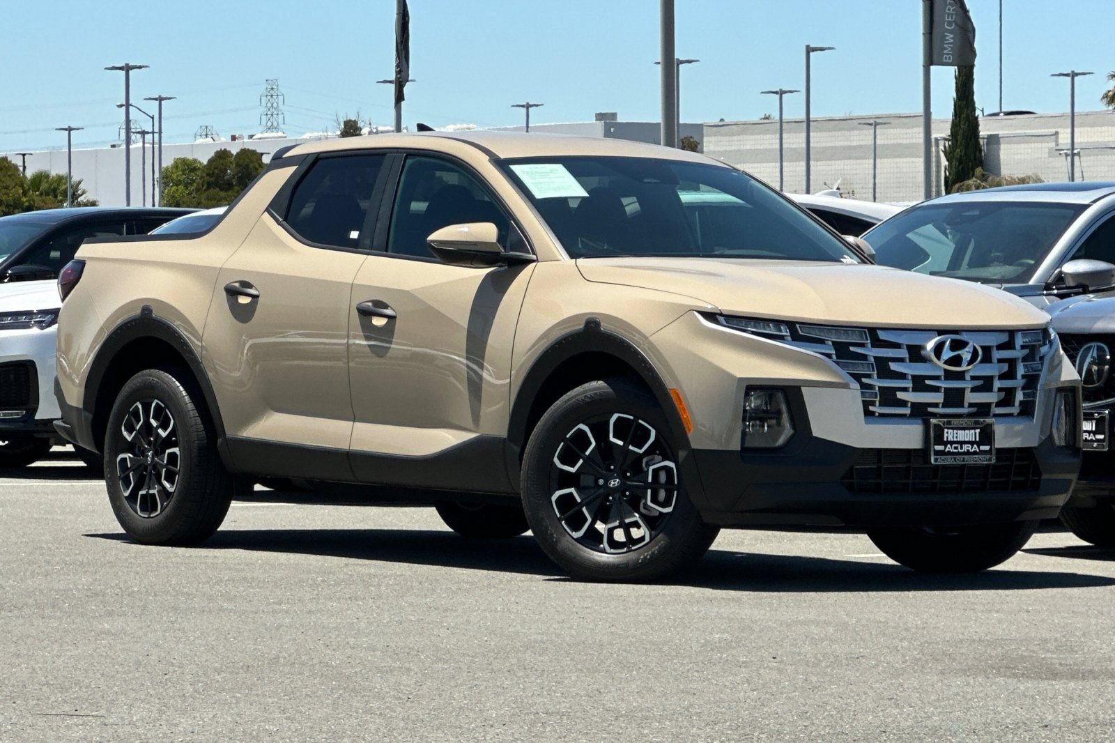 Used 2024 Hyundai Santa Cruz SEL FWD image 2