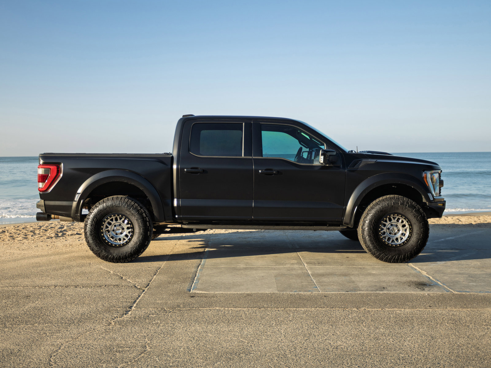 Used 2023 Ford F150 Raptor w/ Equipment Group 802A Raptor R image 5