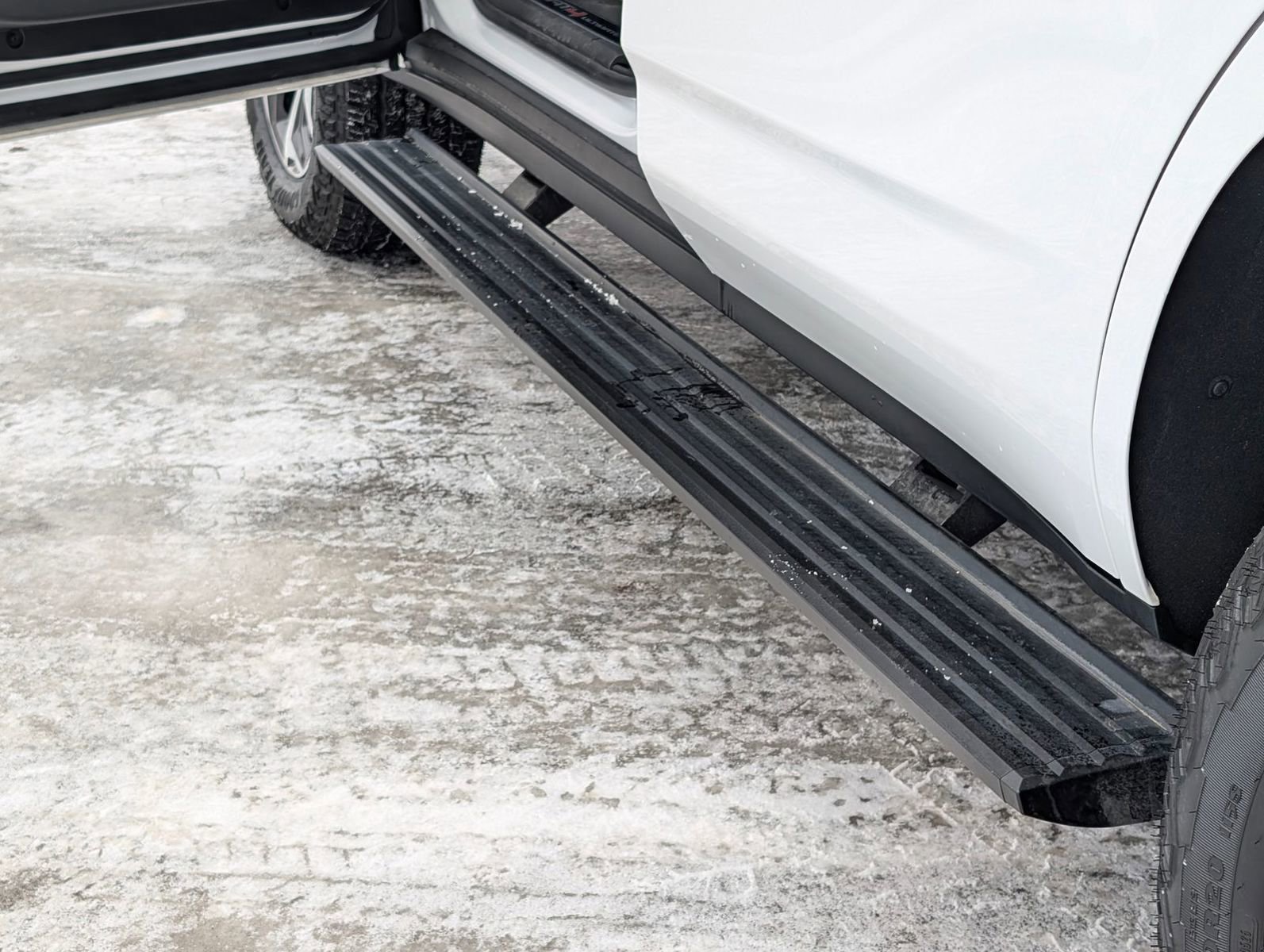 Certified 2025 GMC Yukon AT4 Ultimate w/ LPO, Floor Liner Package image 49