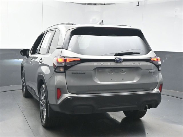 Used 2025 Subaru Forester Touring w/ Touring Package image 6