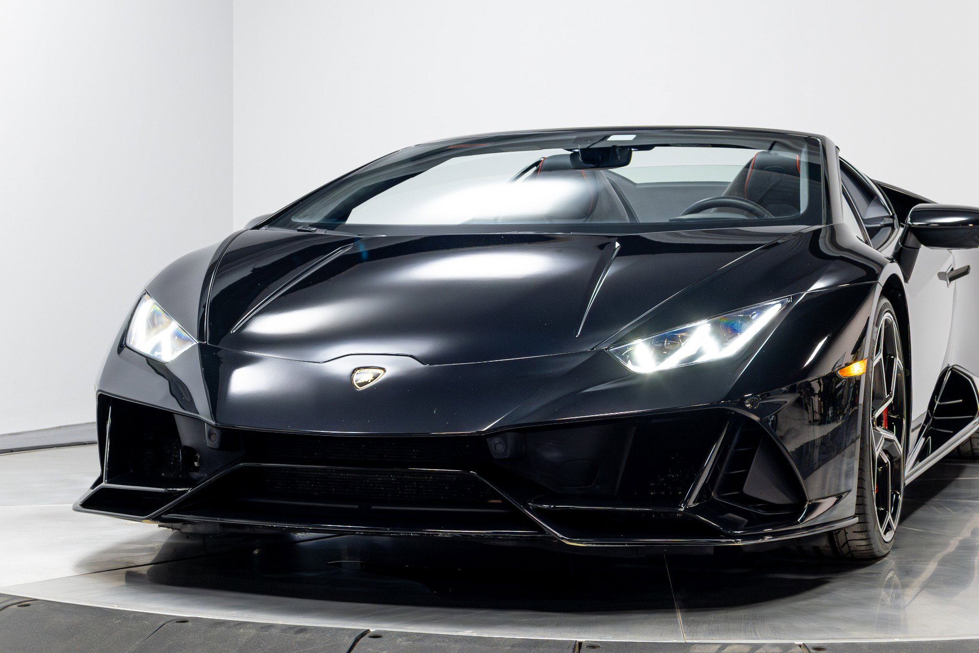 Used 2020 Lamborghini Huracan EVO image 79