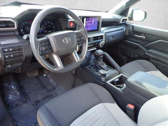 Used 2025 Toyota Tacoma TRD Off-Road image 9
