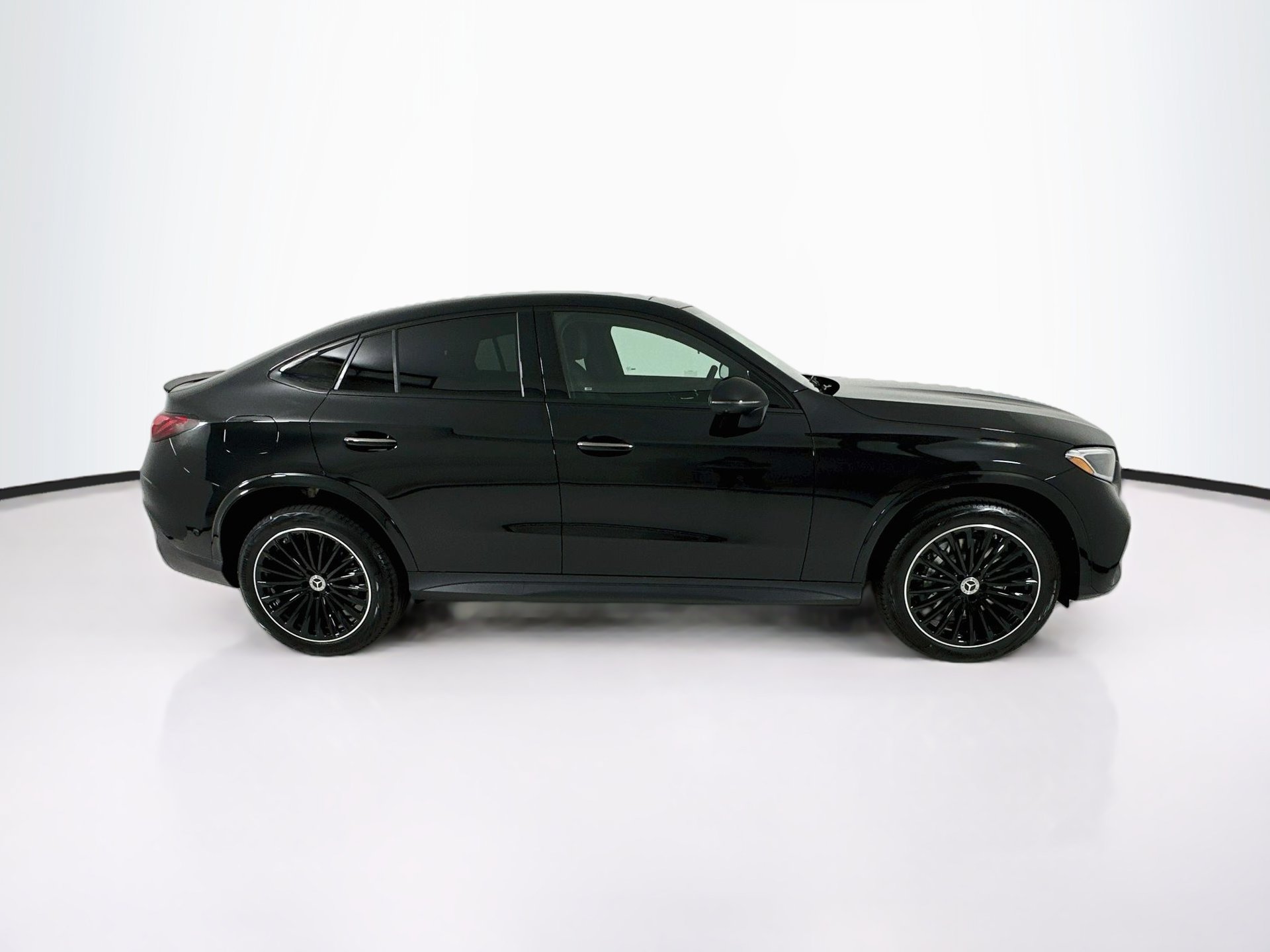 New 2027 Mercedes-Benz GLC 300 4MATIC image 9