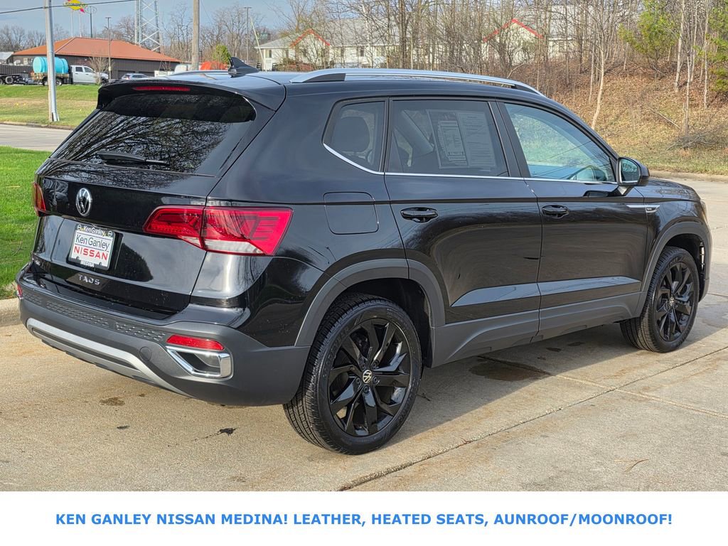 Used 2024 Volkswagen Taos SE image 3
