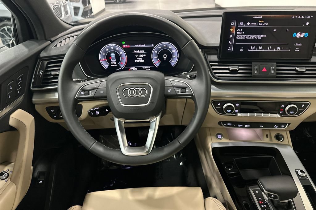 Used 2025 Audi Q5 2.0T Premium w/ Convenience Plus Package AWD/4WD image 16