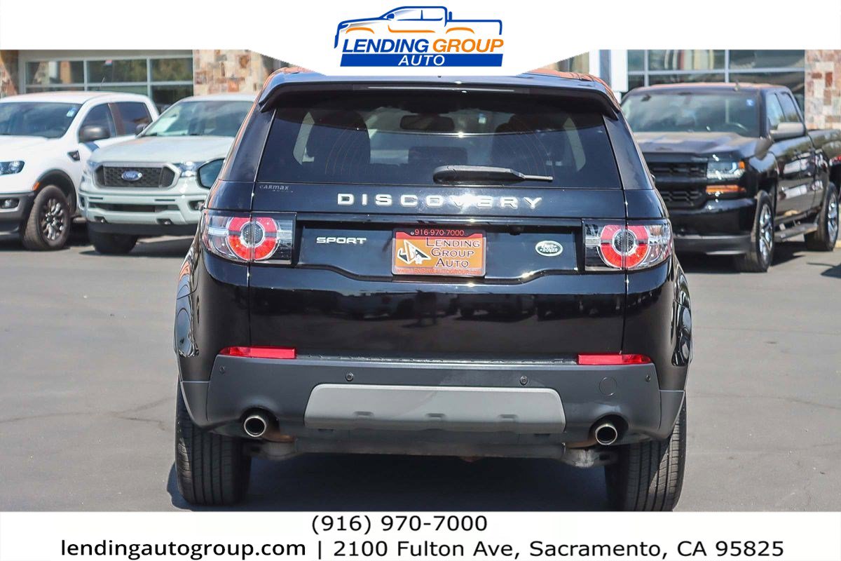 Used 2018 Land Rover Discovery Sport SE image 3