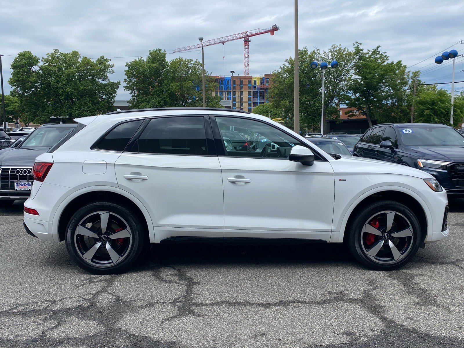Used 2024 Audi Q5 2.0T Premium Plus AWD/4WD image 2