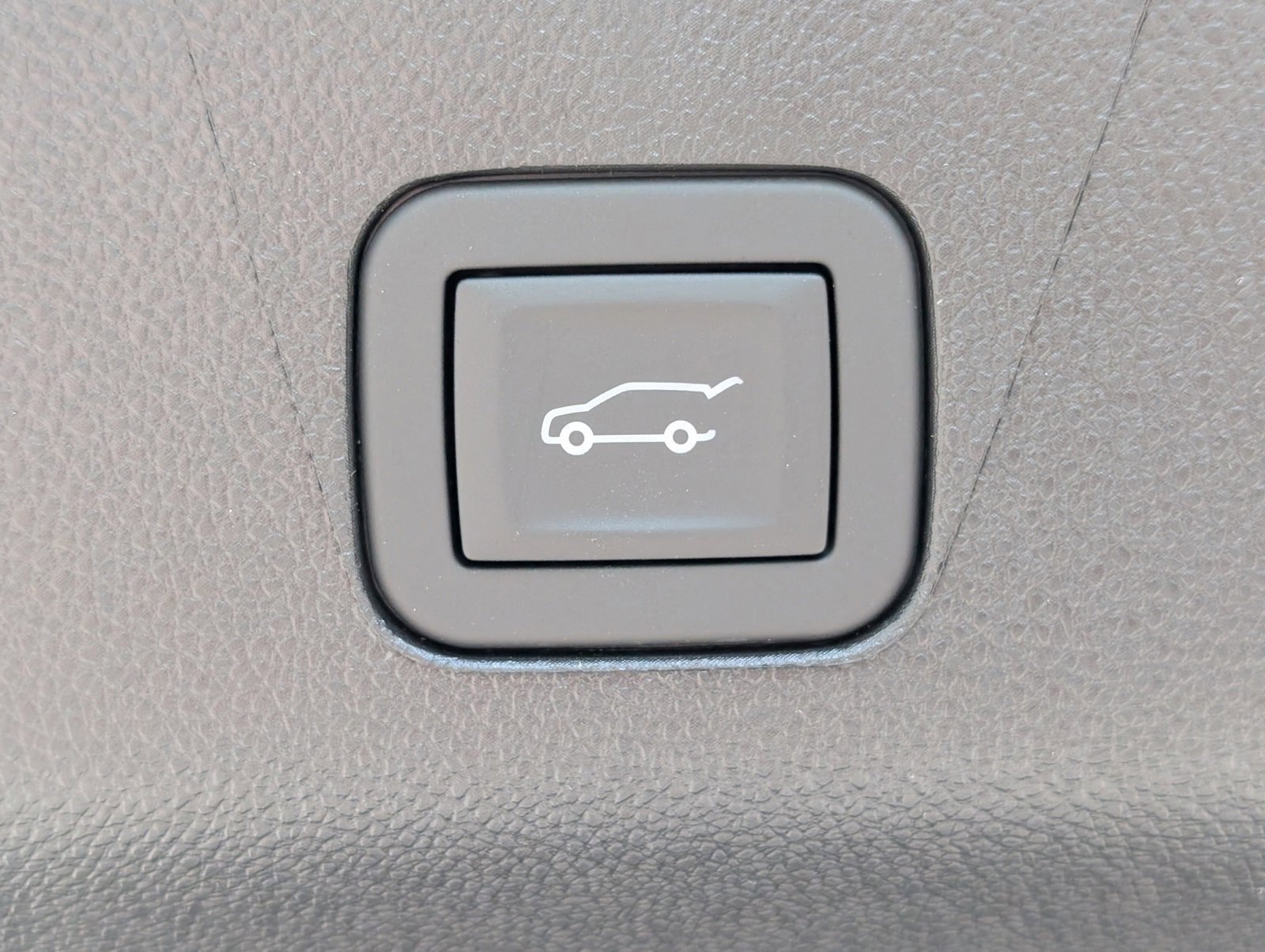 New 2026 Chevrolet Suburban LT w/ Comfort Package image 24