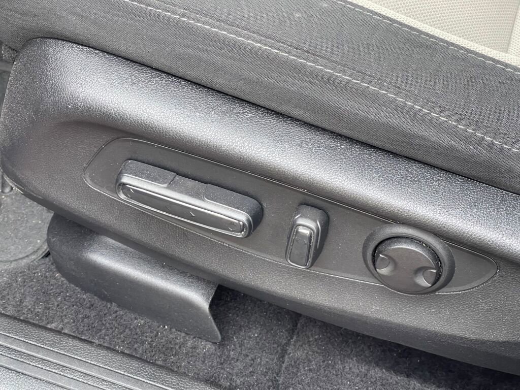 Used 2023 Honda CR-V EX image 7