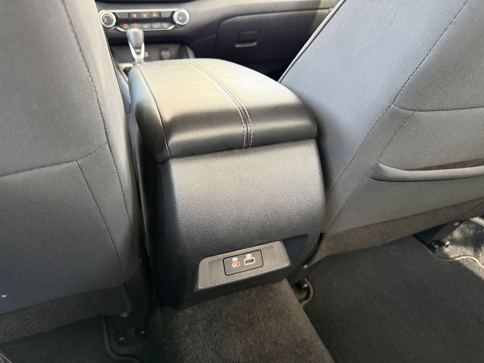 Used 2025 Nissan Altima 2.5 SV FWD image 19