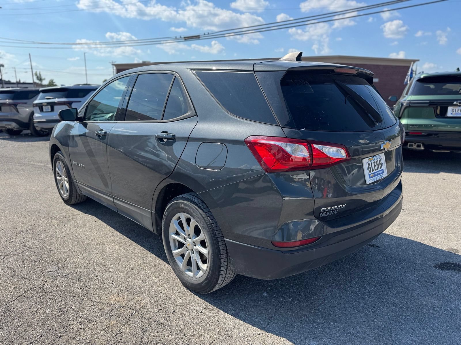 Used 2019 Chevrolet Equinox LS w/ LS Convenience Package AWD/4WD image 4