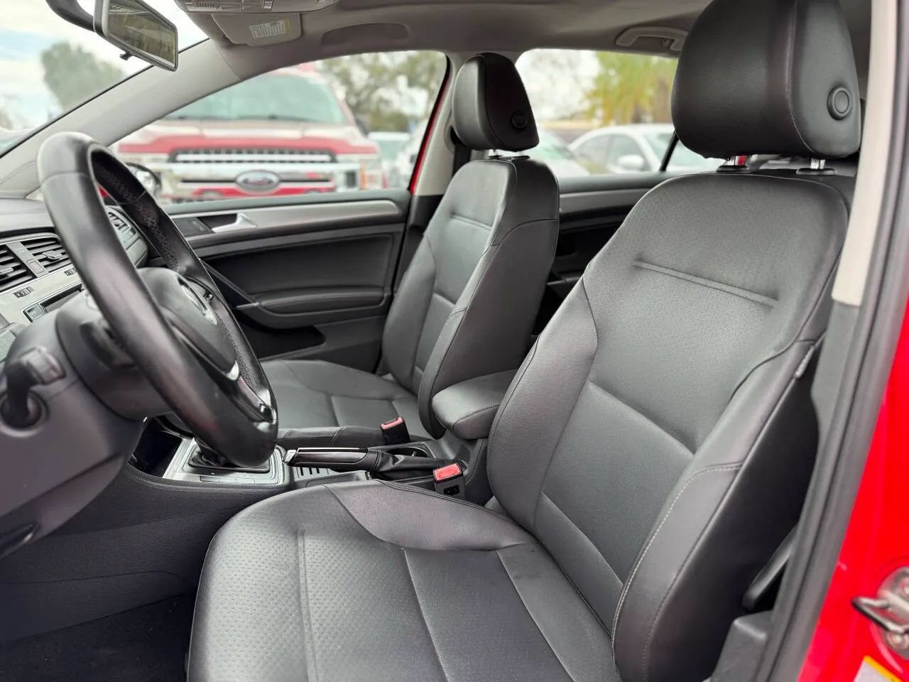 Used 2015 Volkswagen Golf S FWD image 12