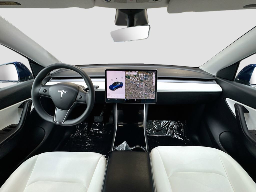 Used 2020 Tesla Model Y Long Range image 16