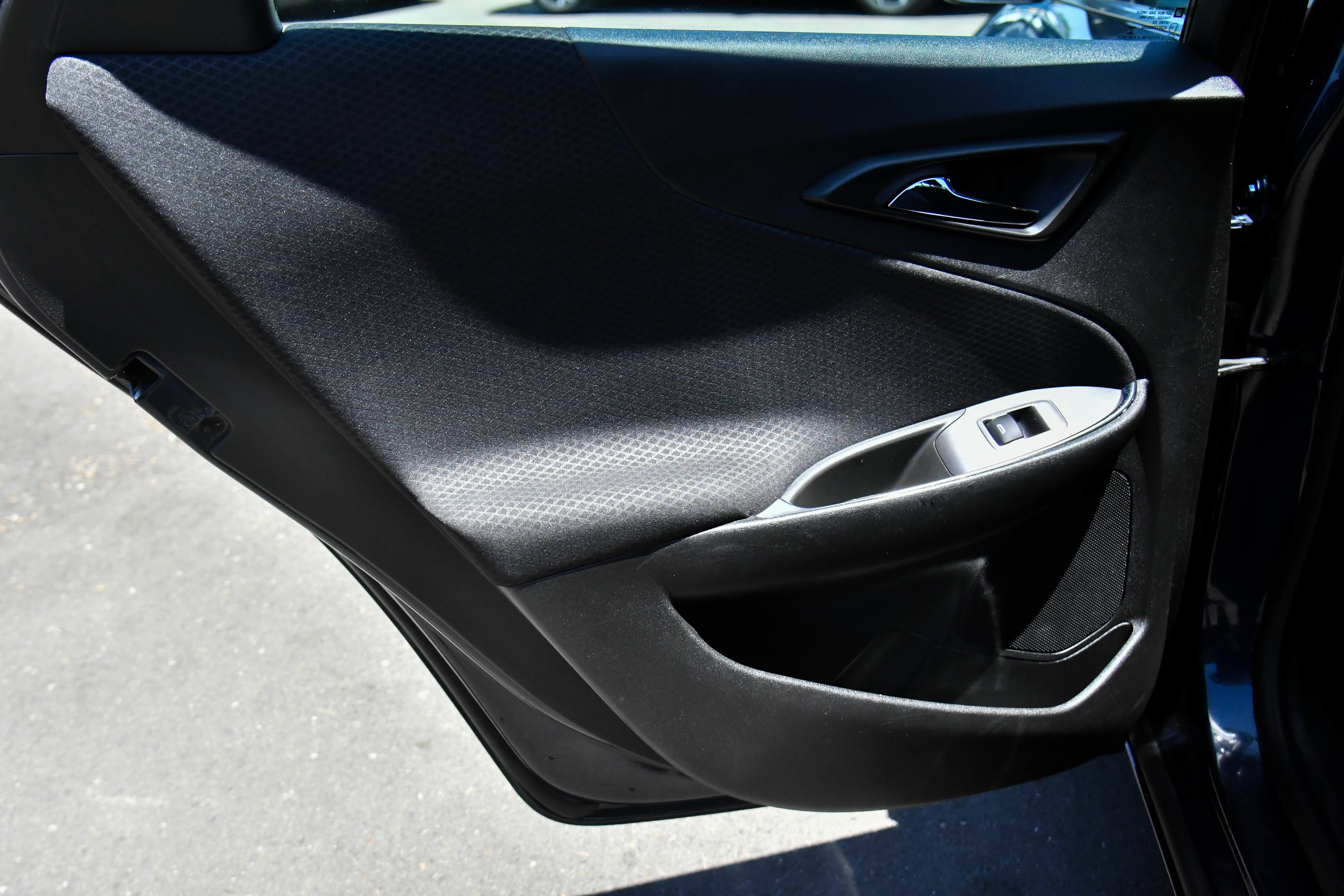 Used 2020 Chevrolet Malibu LT FWD image 33