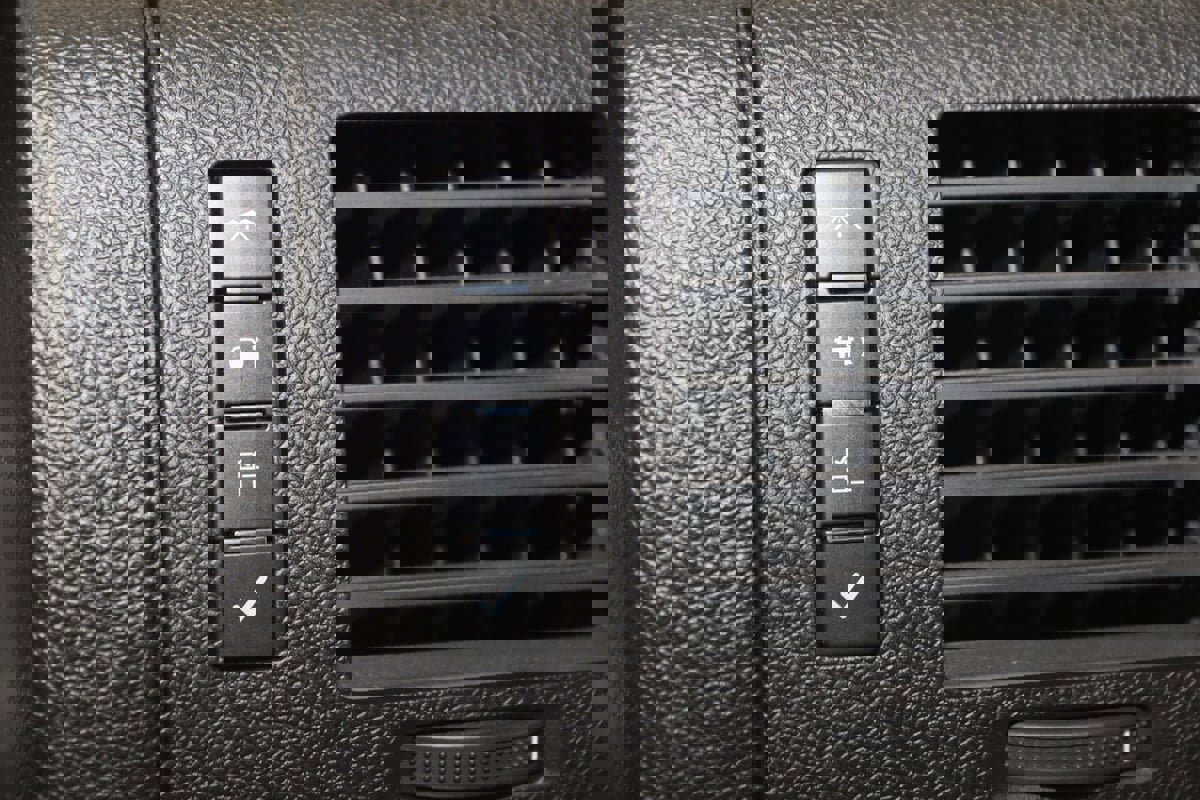 Used 2008 HUMMER H2 image 31