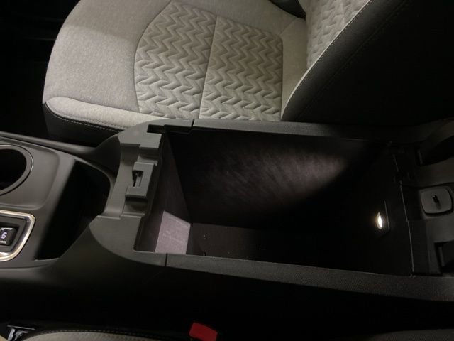 Used 2022 Chevrolet Equinox LS w/ LS Convenience Package image 46