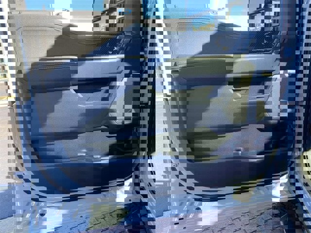 New 2026 Ford F250 Lariat w/ Black Appearance Package image 34