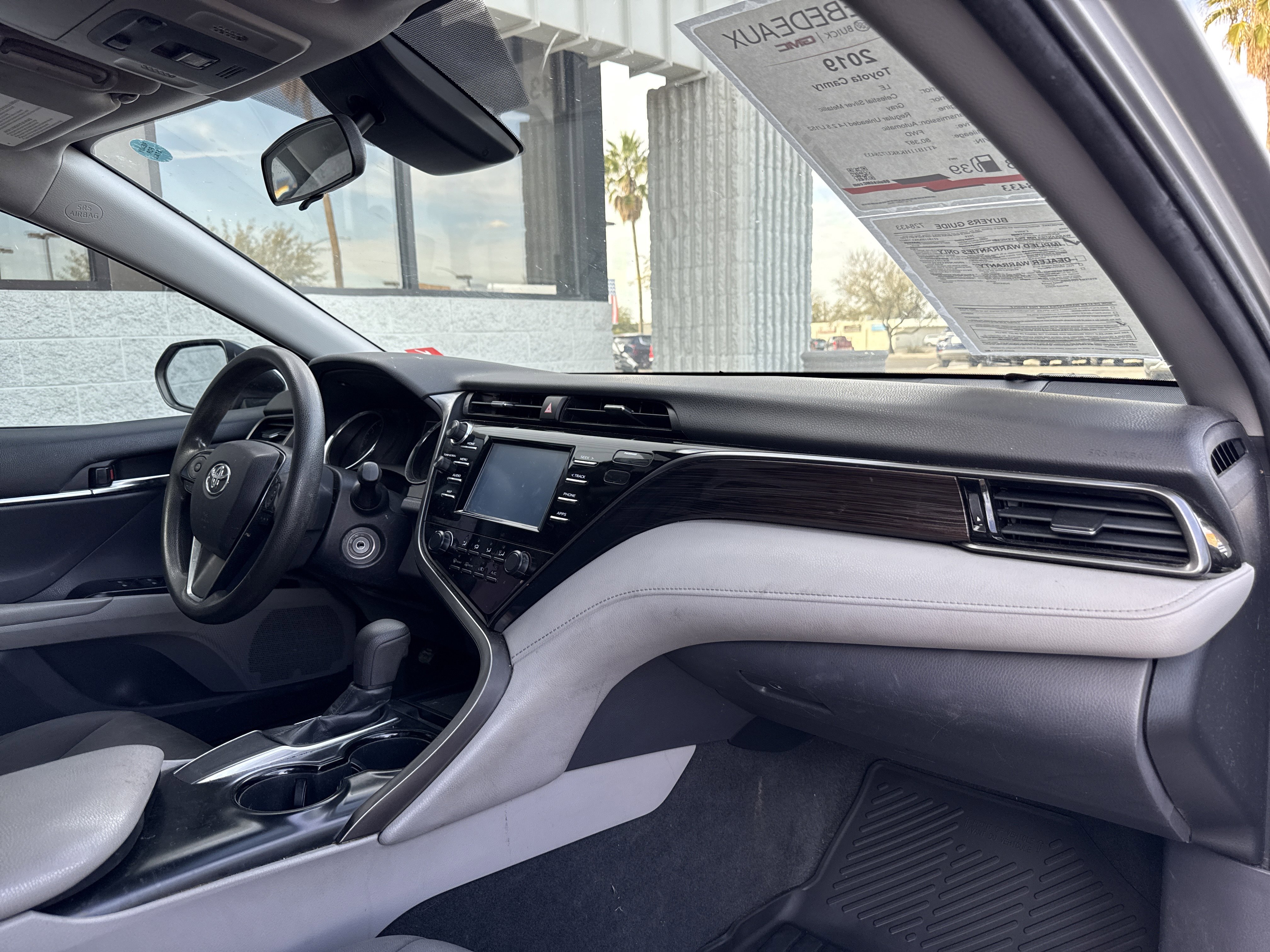 Used 2019 Toyota Camry LE image 30