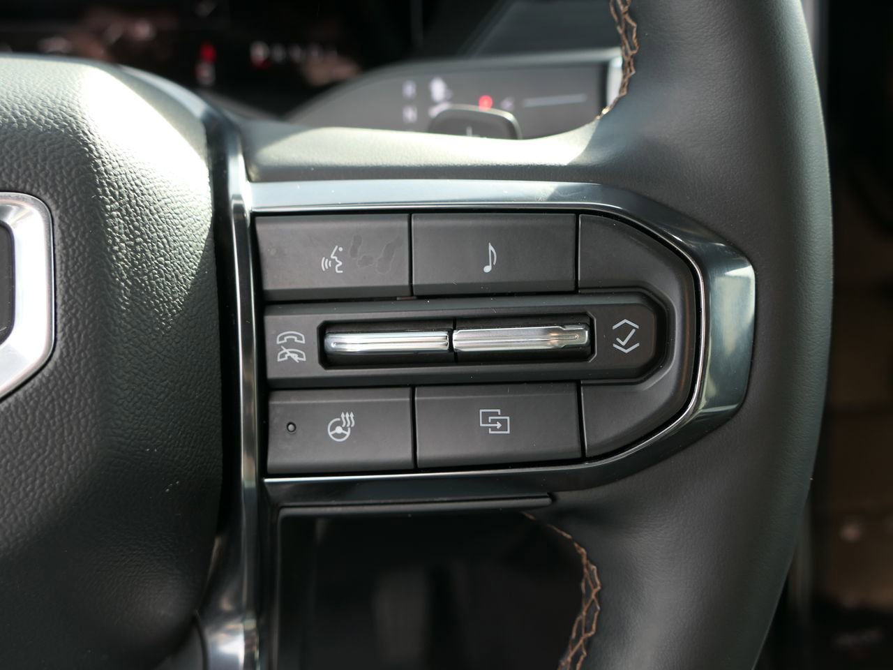 Used 2024 GMC Acadia AT4 w/ LPO, Floor Liner Package image 15