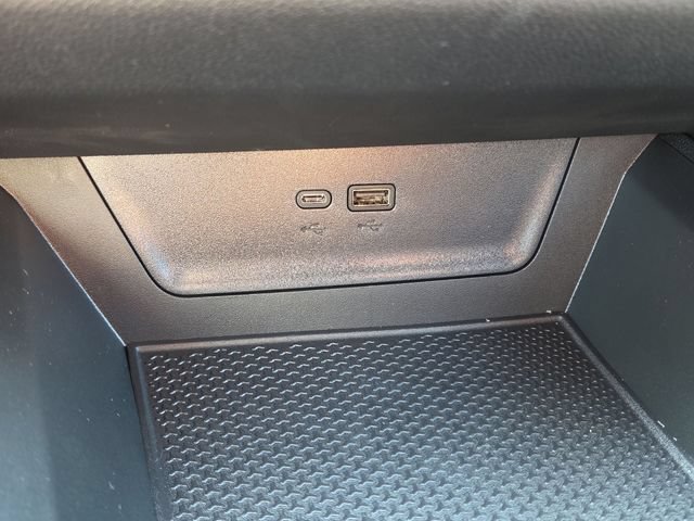 New 2026 Chevrolet Equinox LT w/ Convenience Package II FWD image 38