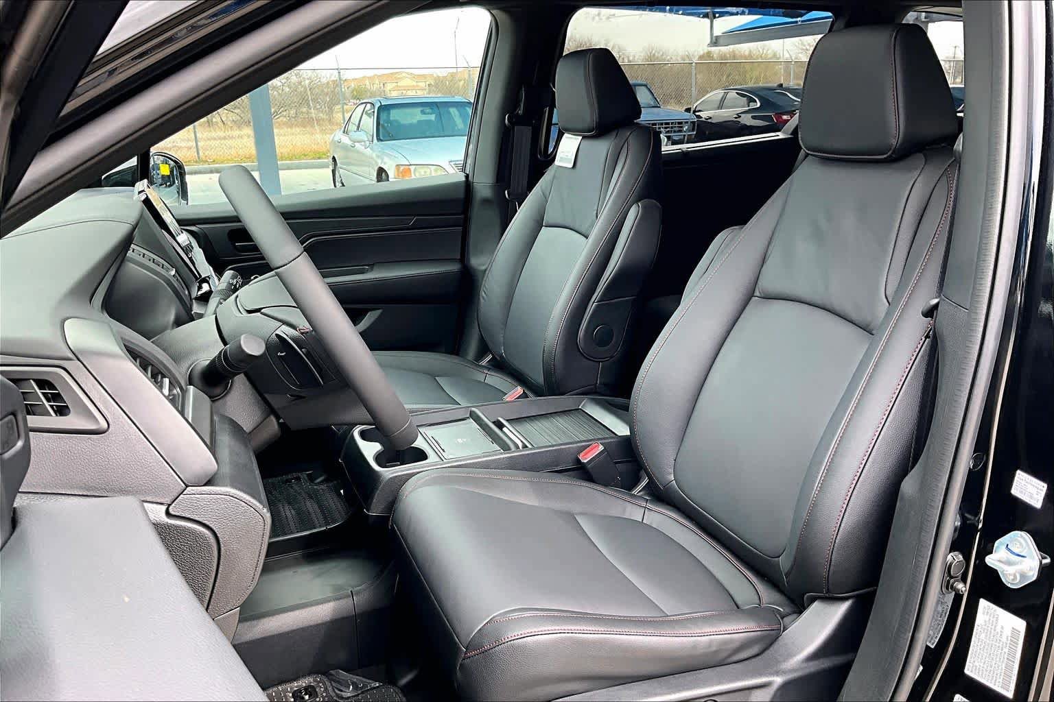 Used 2026 Honda Odyssey Sport-L image 9