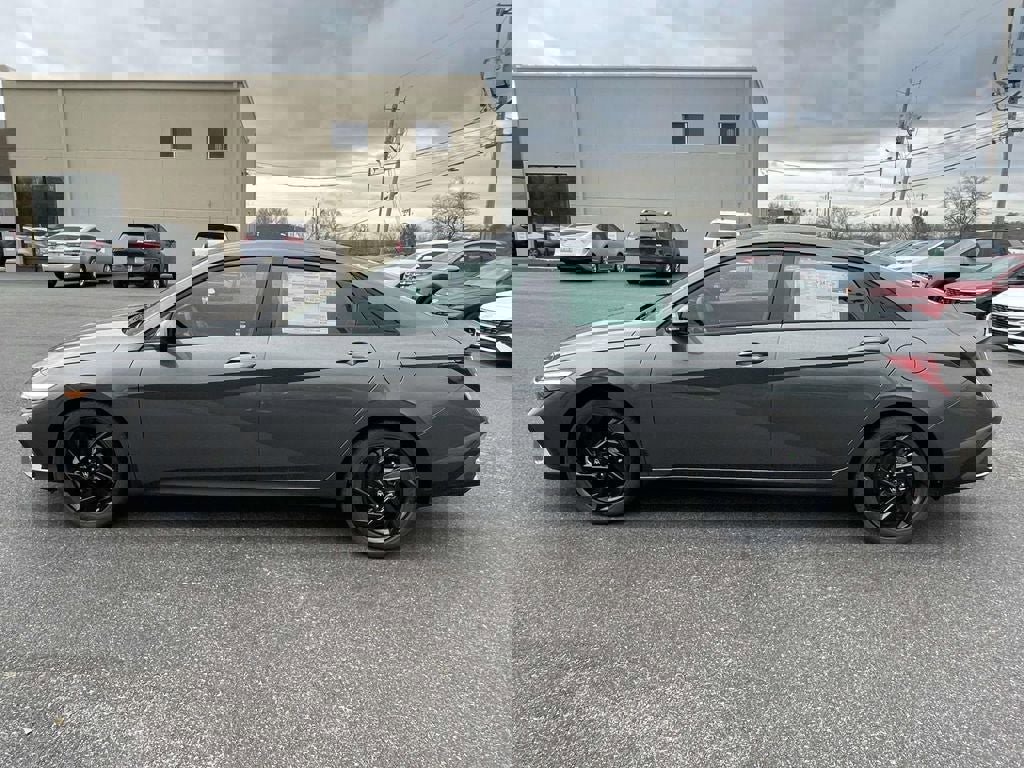 New 2026 Hyundai Elantra Sport image 2