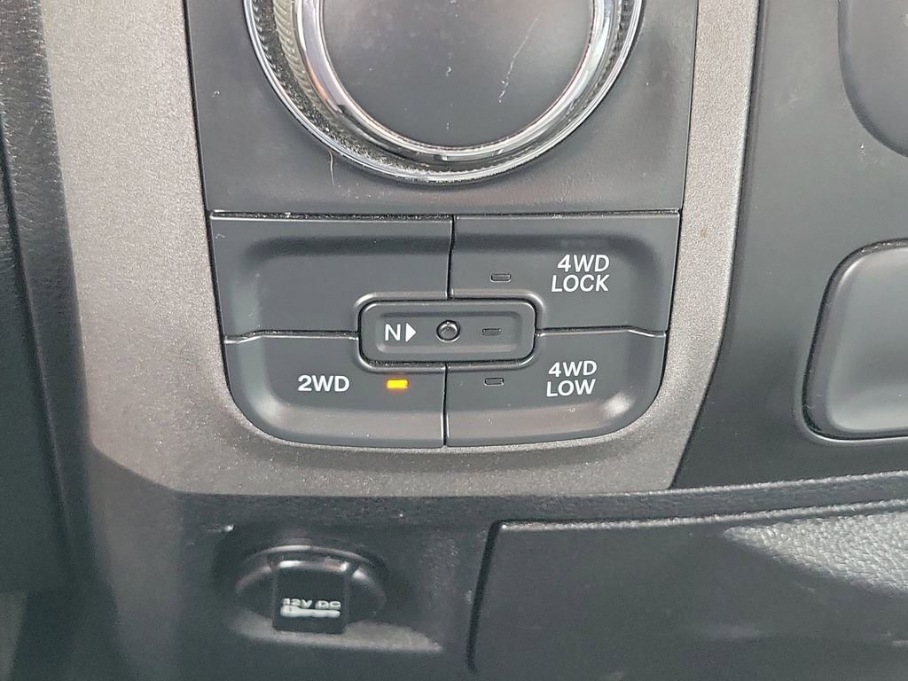 Used 2017 RAM 1500 Express AWD/4WD image 13