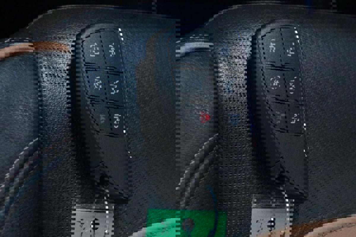 Used 2022 GMC Yukon AT4 image 21