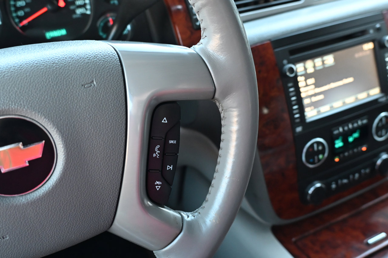 Used 2012 Chevrolet Tahoe LTZ image 25