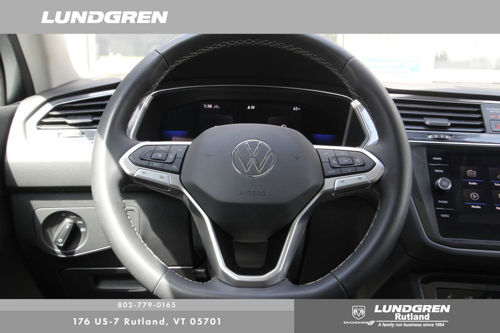 Used 2022 Volkswagen Tiguan SE image 5