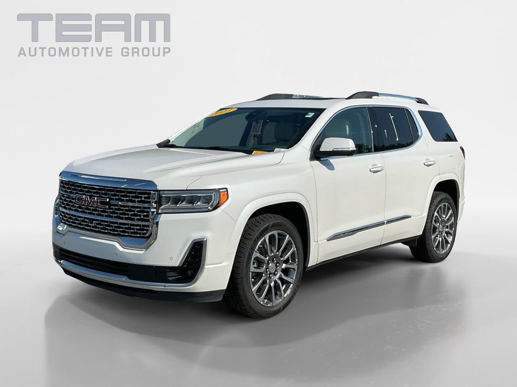 Used 2023 GMC Acadia Denali w/ Denali Ultimate Package FWD image 3
