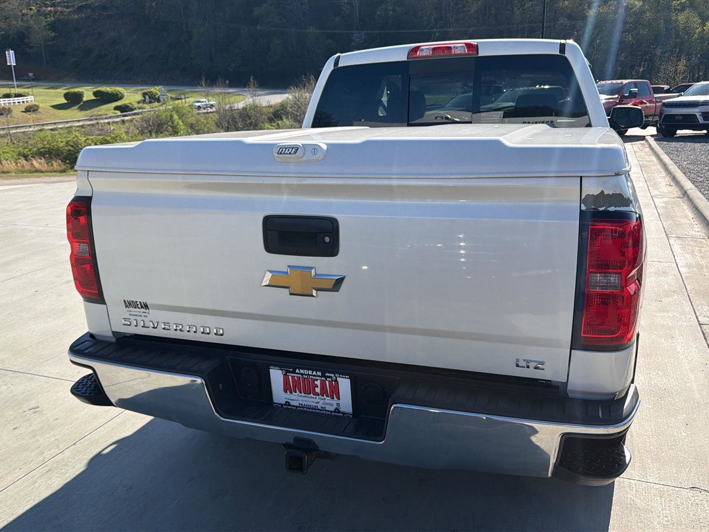 Used 2014 Chevrolet Silverado 1500 LTZ AWD/4WD image 4